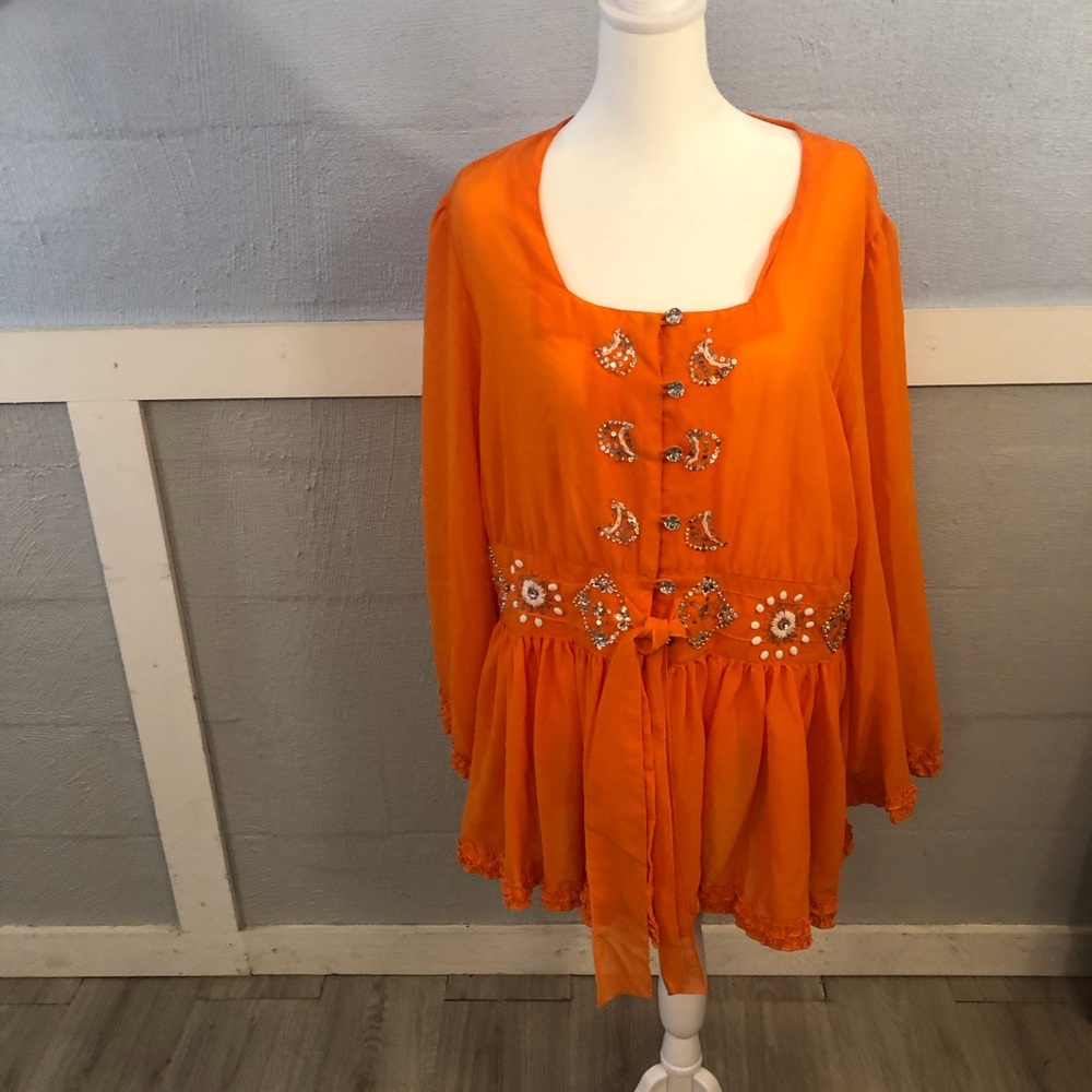 Women’s Tunic Coral Tangerine SZ XL Beaded Decorative Button Up with Tie